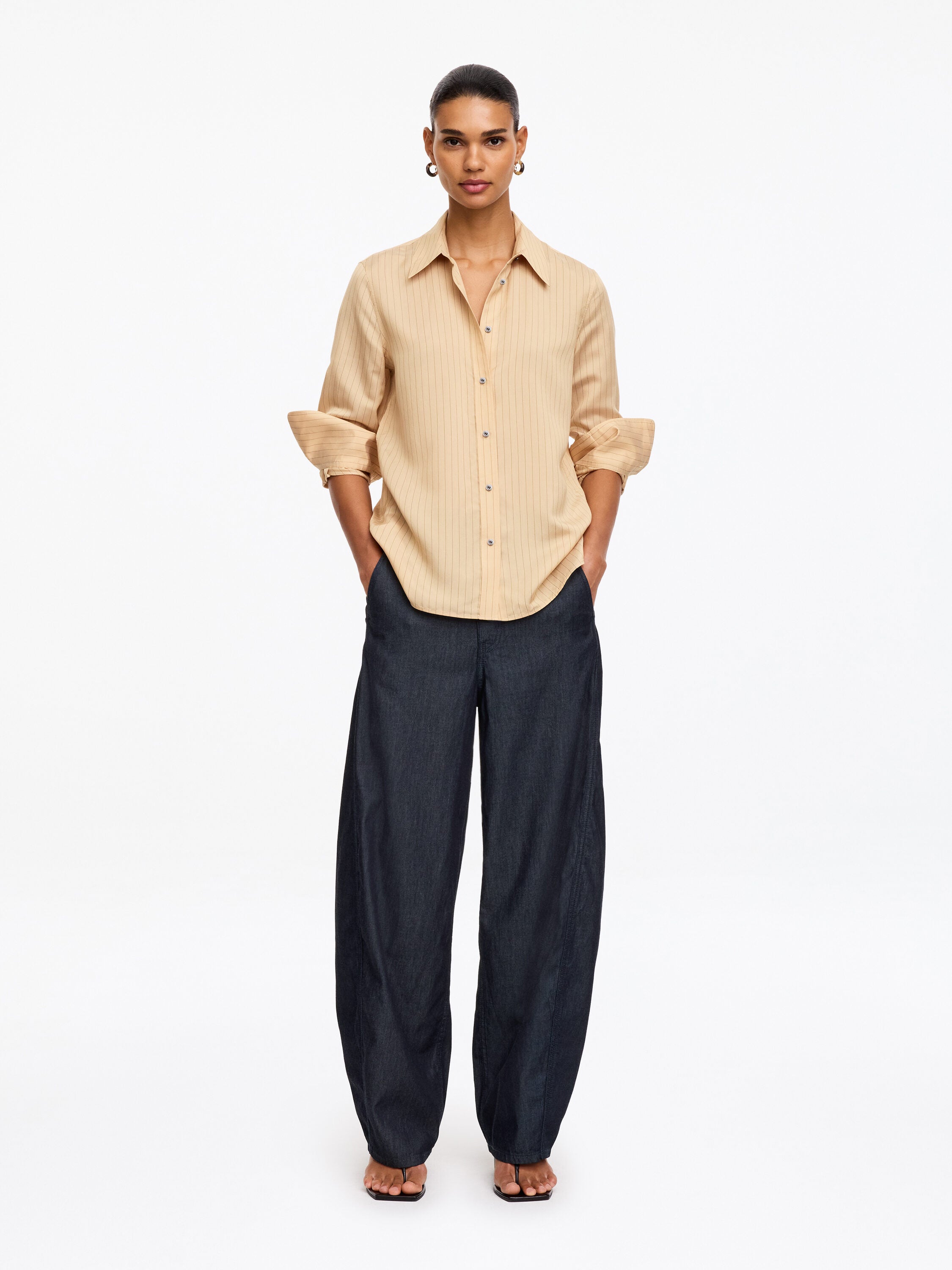 Barrel-Leg Jeans - Blue