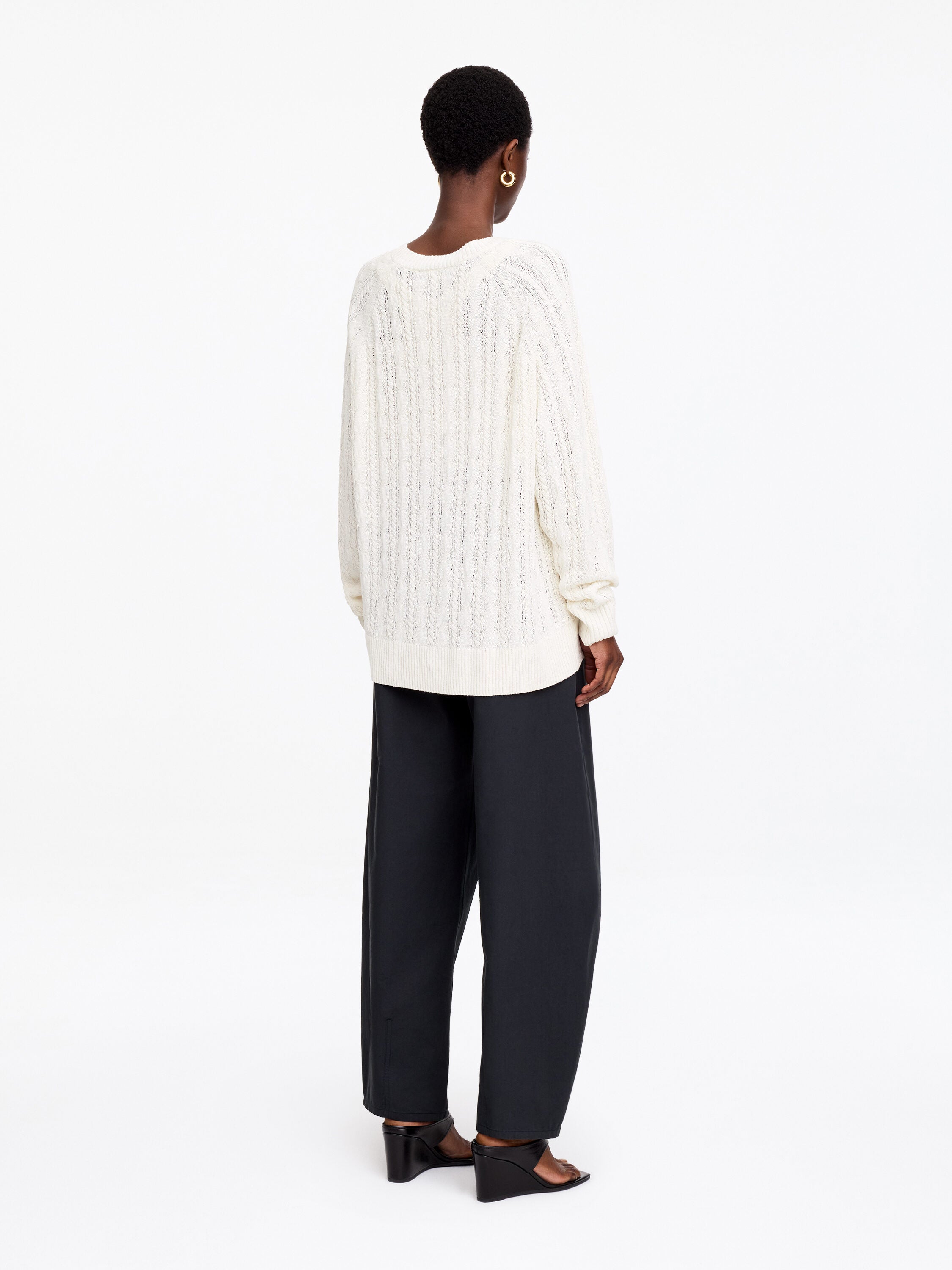 Cable-Knit V-Neck Jumper - White - Image 2