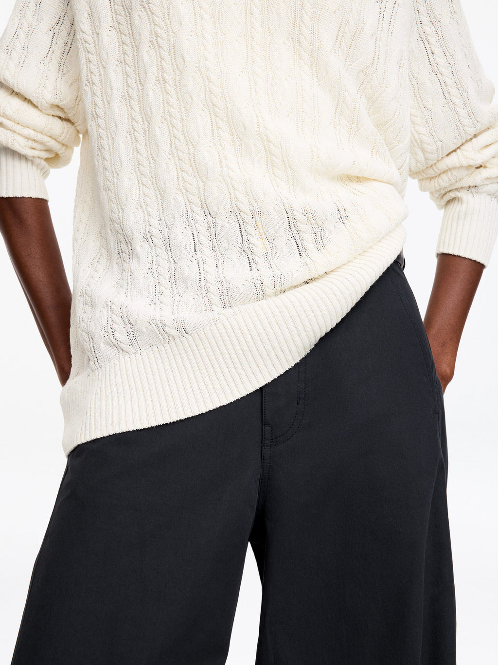 Cable-Knit V-Neck Jumper - White - Image 4