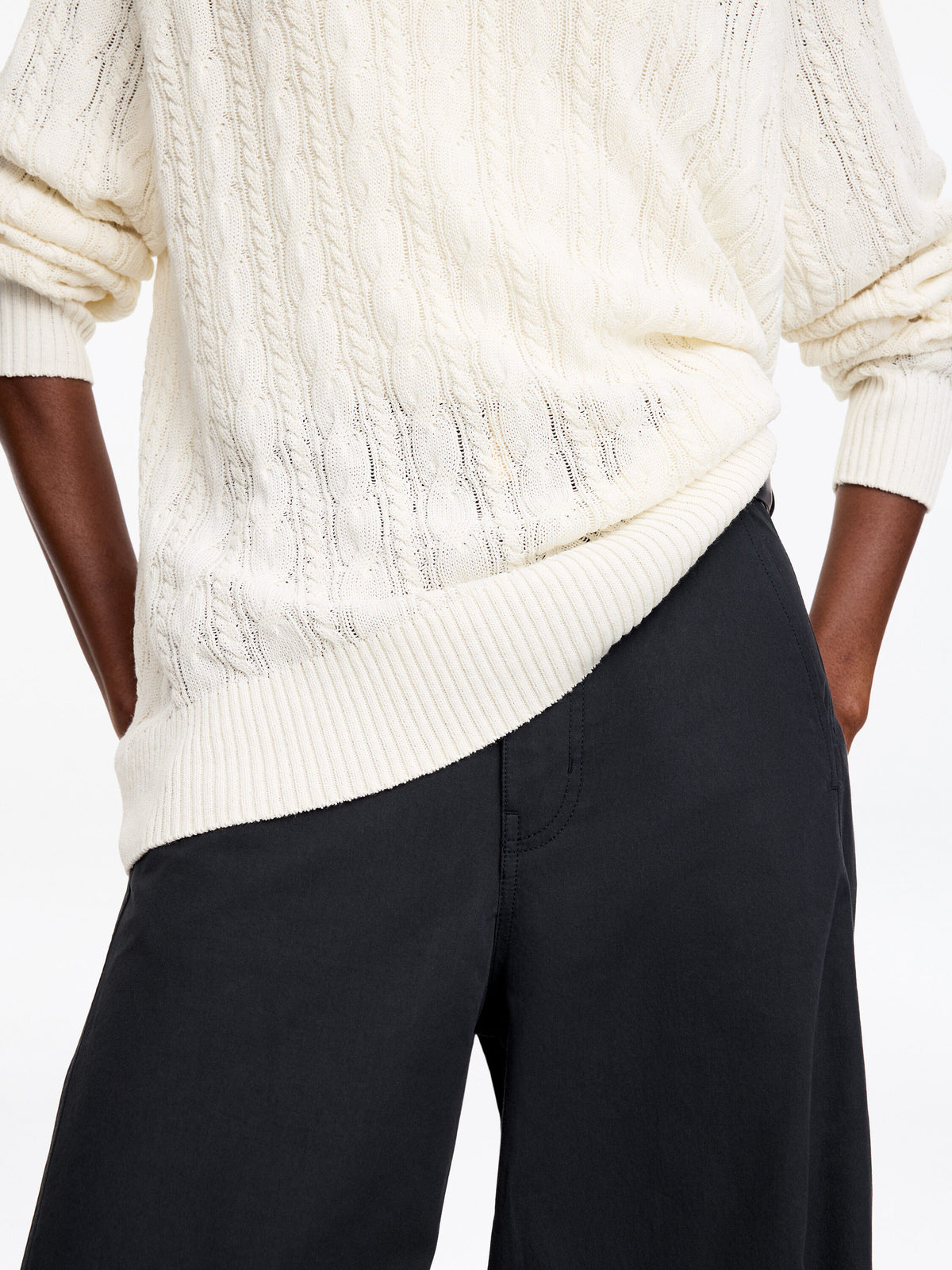 Cable-Knit V-Neck Jumper - White - Image 4
