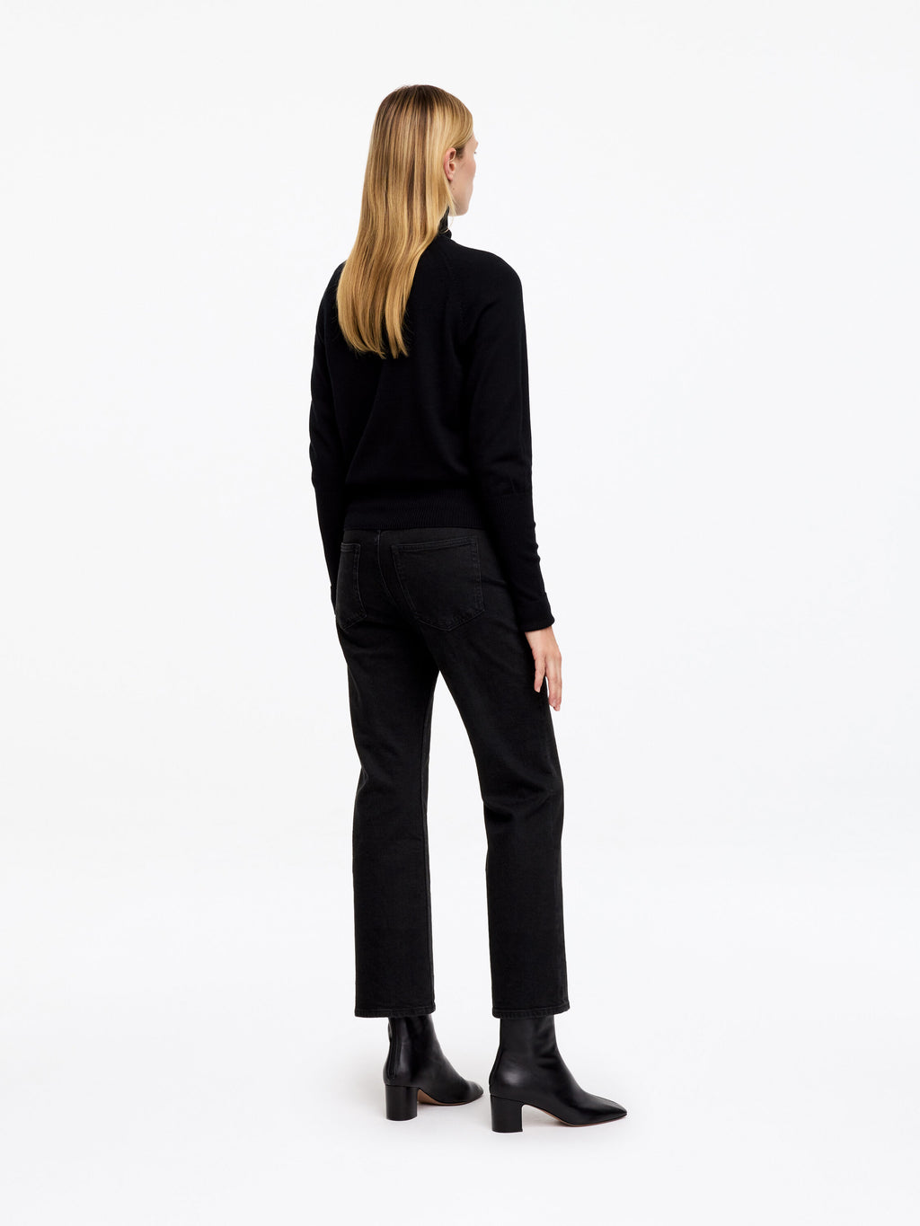 Kick Flare Jeans - Black - Image 3